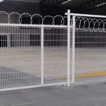 Delimitación y seguridad con reja de acero en Cumbres, Monterrey